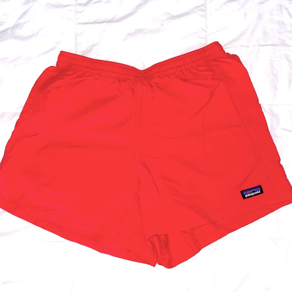 Patagonia Women’s Baggie Shorts 5” - Coral